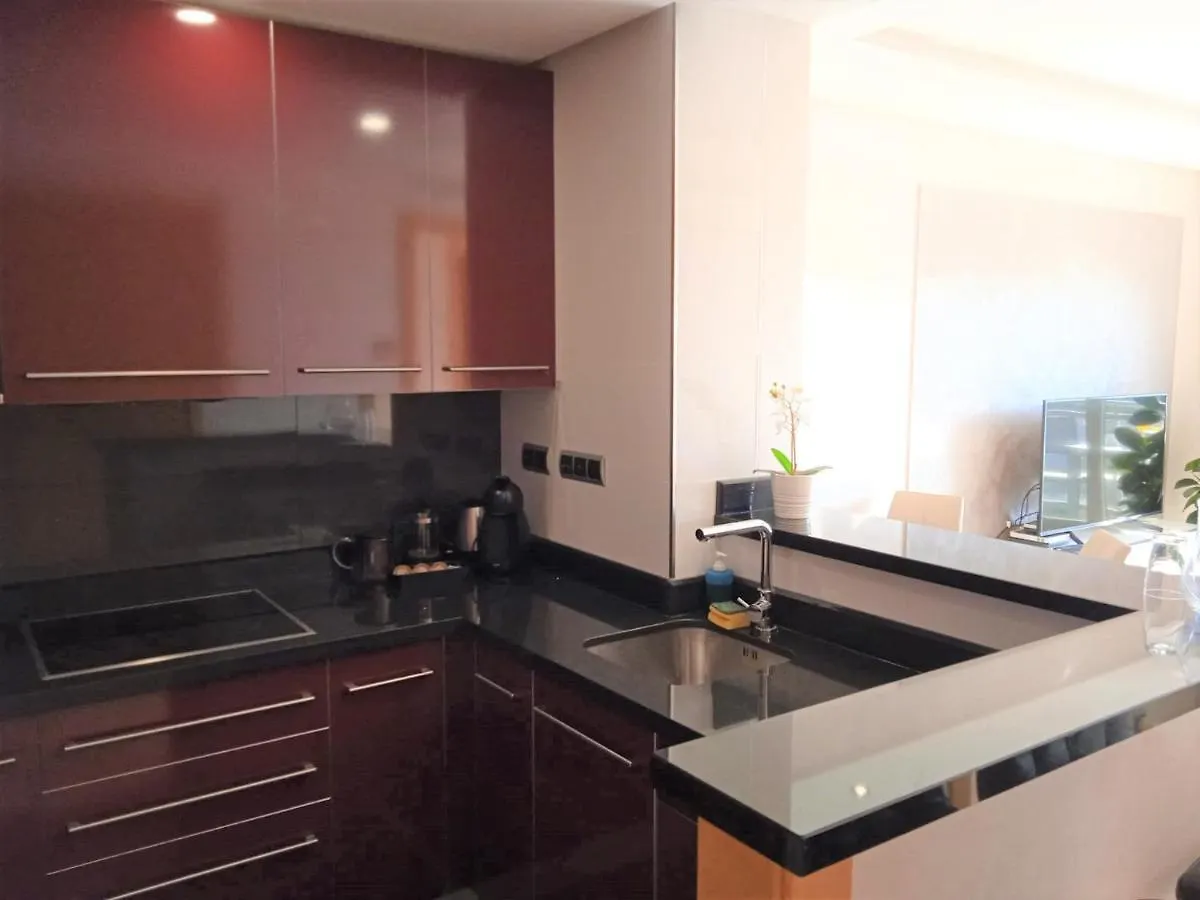 Bay View Luxury Apartment, Amazing Sea View & Pool Benalmádena Appartement