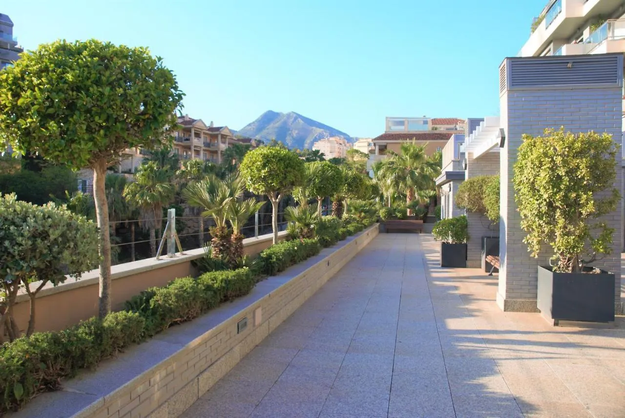 Bay View Luxury Apartment, Amazing Sea View & Pool Benalmádena Appartement